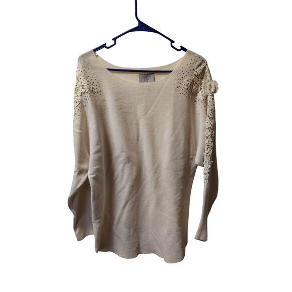 Liv Milano Medium White Floral and Bling Shoulder Long Sleeve Top - Picture 1 of 7